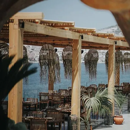Barracuda 3* Sarandë